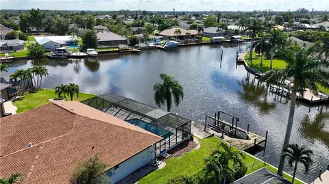 2034 SE 12th Ter, Cape Coral, FL 33990