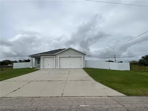 7015 Burma Cir, Labelle, FL 33935