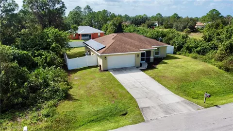 2605 42nd St W, Lehigh Acres, FL 33971