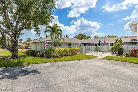 4263 Island Cir UNIT E, Fort Myers, FL 33919
