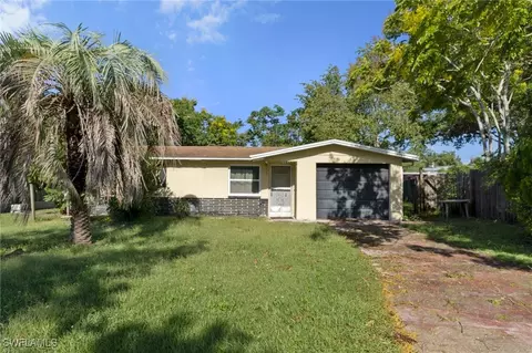 52 S Monroe St, Beverly Hills, FL 34465