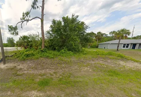 3303 Clearview Cir, Labelle, FL 33935 photo 2