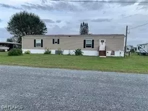1009 Aster Ave, Moore Haven, FL 33471