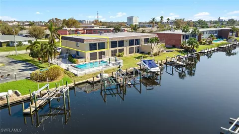 620 Victoria Dr #7, Cape Coral, FL 33904