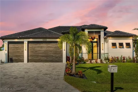 5202 SW 27th Ave, Cape Coral, FL 33914