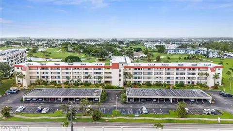 7402 Lake Breeze Dr #415, Fort Myers, FL 33907