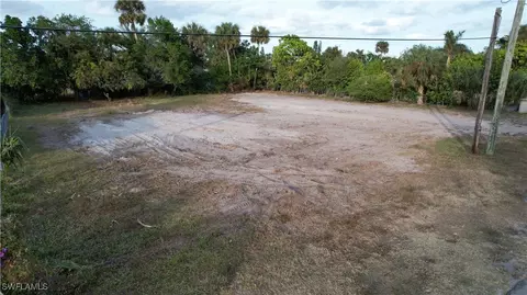 10961 Citrus Dr, Bonita Springs, FL 34135