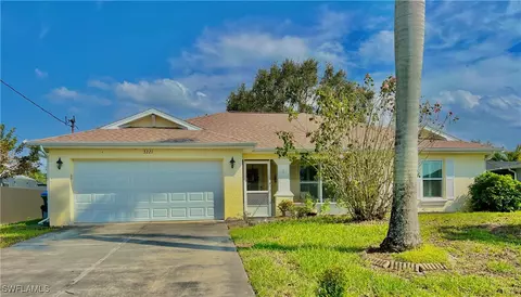 3221 NE 15th Pl, Cape Coral, FL 33909