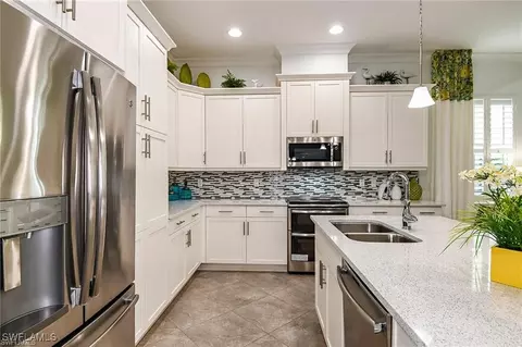 8837 Yucatan Ct, Naples, FL 34112 photo 6