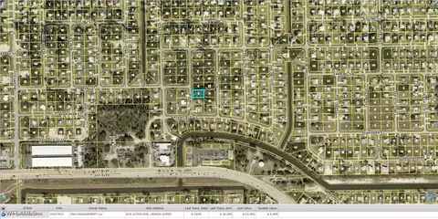 818 Acton Ave, Lehigh Acres, FL 33971 photo 2