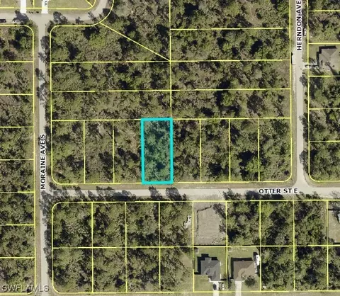 731 Otter St E, Lehigh Acres, FL 33974