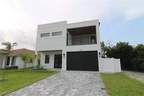564 111th Ave N, Naples, FL 34108