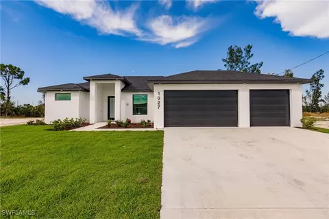 1027 SW 1st Ter, Cape Coral, FL 33991