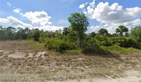 525 12th St SE, Naples, FL 34117
