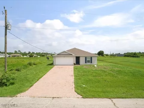 7031 Burma Cir, Labelle, FL 33935