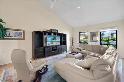4631 S Landings Dr, Fort Myers, FL 33919