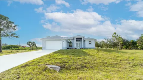 1103 Pine Ave, Lehigh Acres, FL 33972