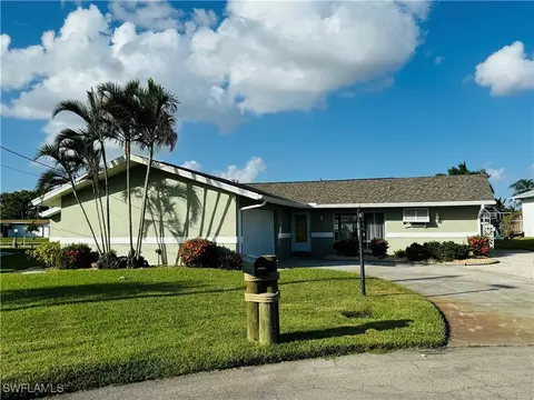 468 Blue Lagoon Ln, North Fort Myers, FL 33903