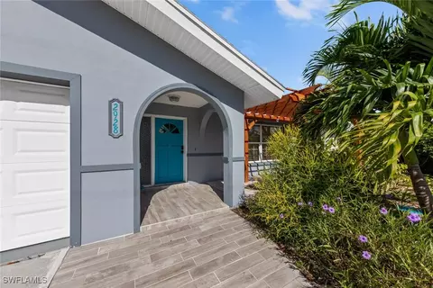 2928 SE 20th Ave, Cape Coral, FL 33904