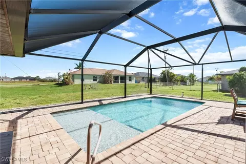 2121 NW 10th Ave, Cape Coral, FL 33993