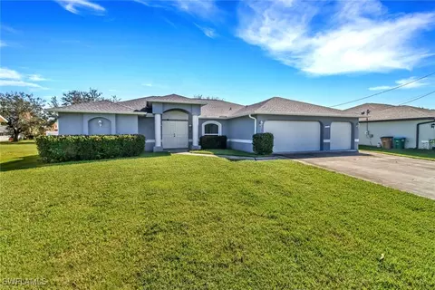 1009 SE 5th Ave, Cape Coral, FL 33990