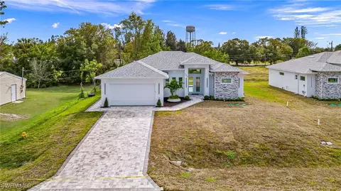 708 W Cleveland, Lehigh Acres, FL 33936