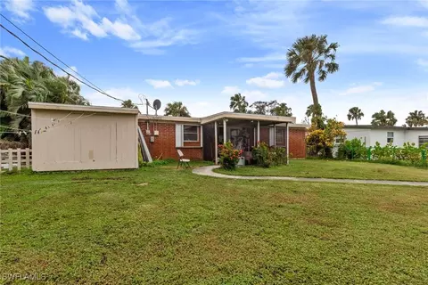 1363 Brookside Dr, Naples, FL 34104 photo 11