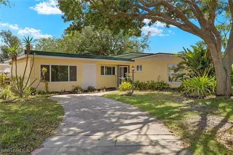 3843 La Palma St, Fort Myers, FL 33901