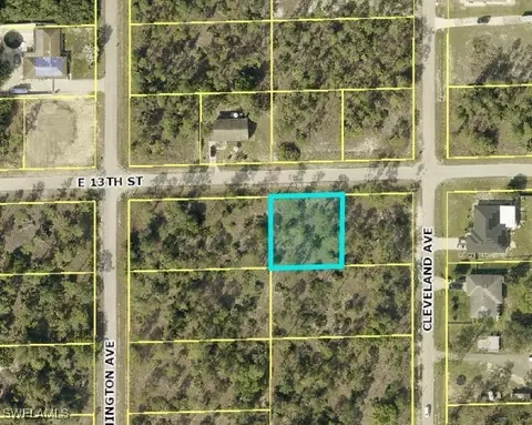 1404 E 13th St, Lehigh Acres, FL 33972