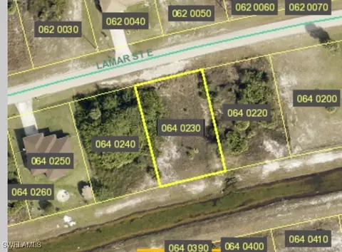 818 Lamar St E, Lehigh Acres, FL 33974