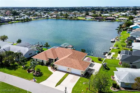 10 SE 10th Ave, Cape Coral, FL 33990