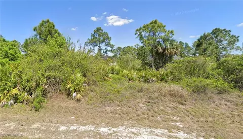 1216 Hibiscus Ave, Lehigh Acres, FL 33972