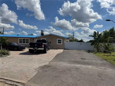 204 Stewart Ln, Lehigh Acres, FL 33936