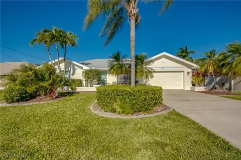 2916 SE 22nd Pl, Cape Coral, FL 33904