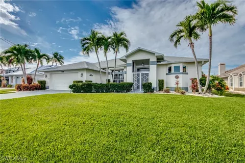5010 SW 11th Ave, Cape Coral, FL 33914