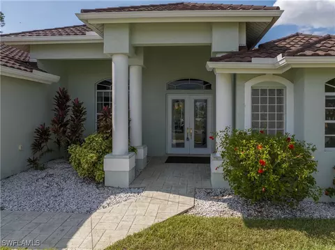 1524 SW 4th Ct, Cape Coral, FL 33991