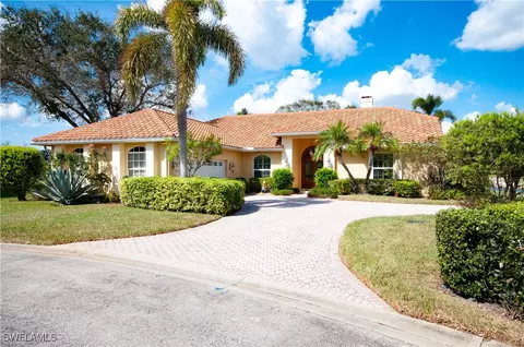 28420 Rochester Ct, Bonita Springs, FL 34135