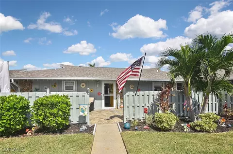 4261 Island Cir #5, Fort Myers, FL 33919