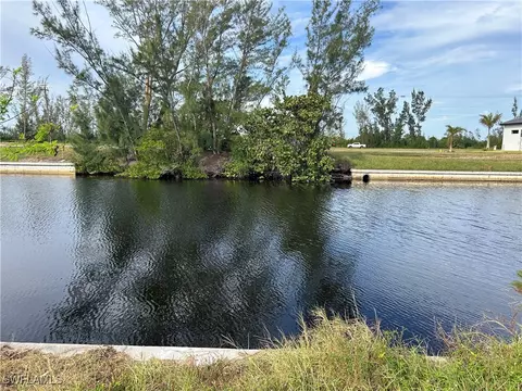 624 NW 39th Ave, Cape Coral, FL 33993