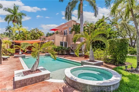 1335 Barcelona Ave, Fort Myers, FL 33901