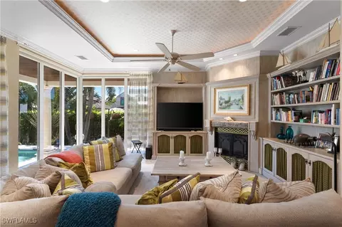 Living - 590 17th Ave S, Naples, FL 34102 photo 2 of 5