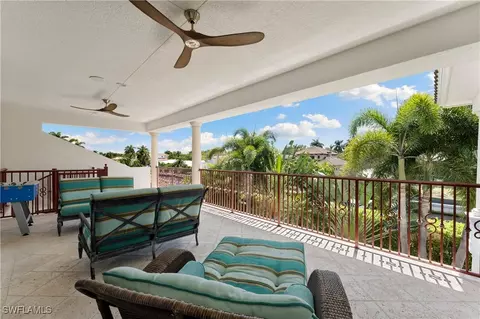 Exterior - 590 17th Ave S, Naples, FL 34102 photo 3 of 8