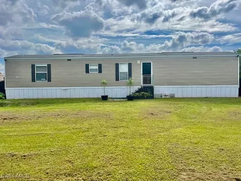 124 Bald Cypress Ave, Clewiston, FL 33440 photo 5