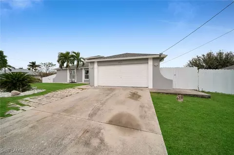 1631 SW 22nd Ln, Cape Coral, FL 33991