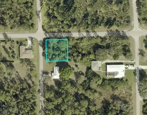 3400 E 21st St, Alva, FL 33920