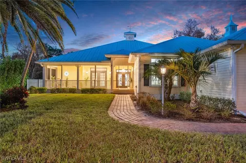 12410 Coconut Creek Ct, Fort Myers, FL 33908