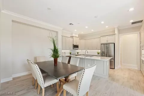 8872 Yucatan Ct, Naples, FL 34112 photo 8