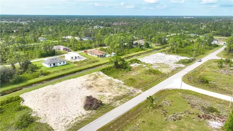 1022 Chadwick Ave, Lehigh Acres, FL 33974 photo 3