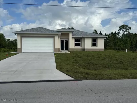 2403 E 10th St, Lehigh Acres, FL 33936