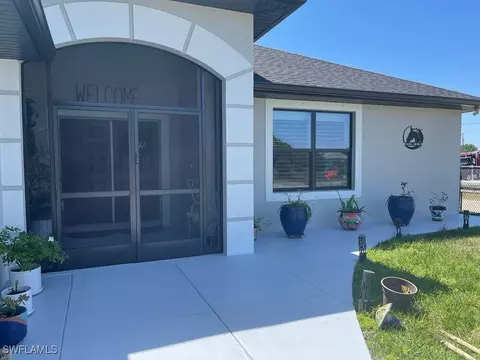 3219 32nd St SW, Lehigh Acres, FL 33976
